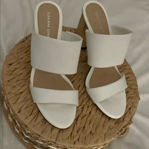 Gianni Bini size 7.5 white strap heels